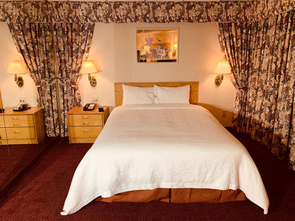 Coliseum & Suites - Garden Long Island Hotel 3*