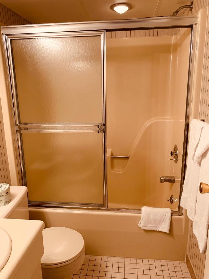 Coliseum & Suites - Garden Long Island Hotel 3*